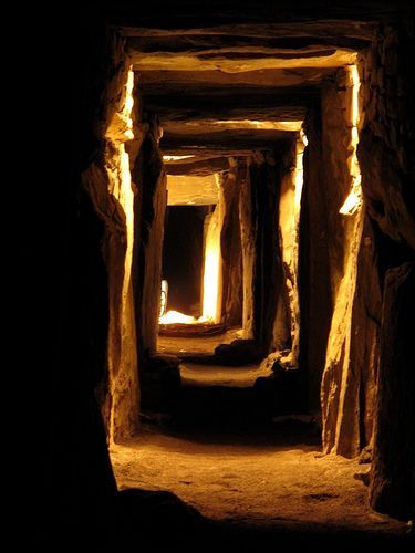 Sunlight Into Dolmen